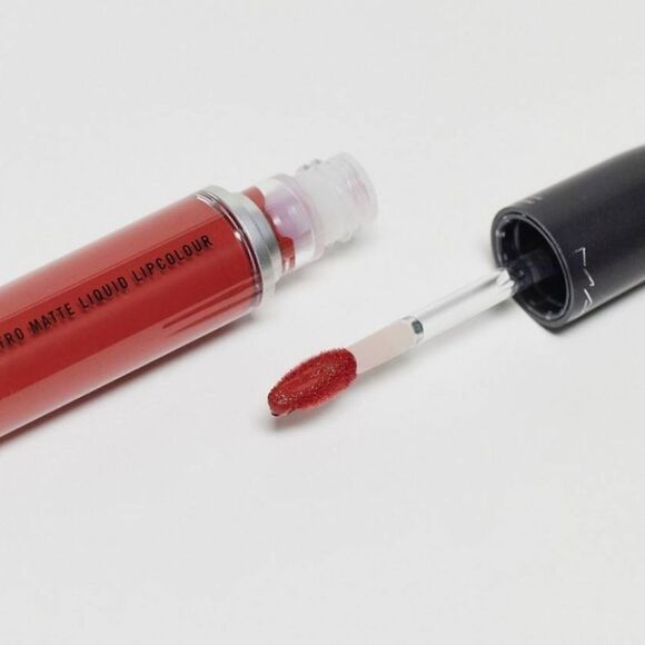 Mac Cosmetics Retro Matte Liquid Lipcolour - Picture 5 of 7